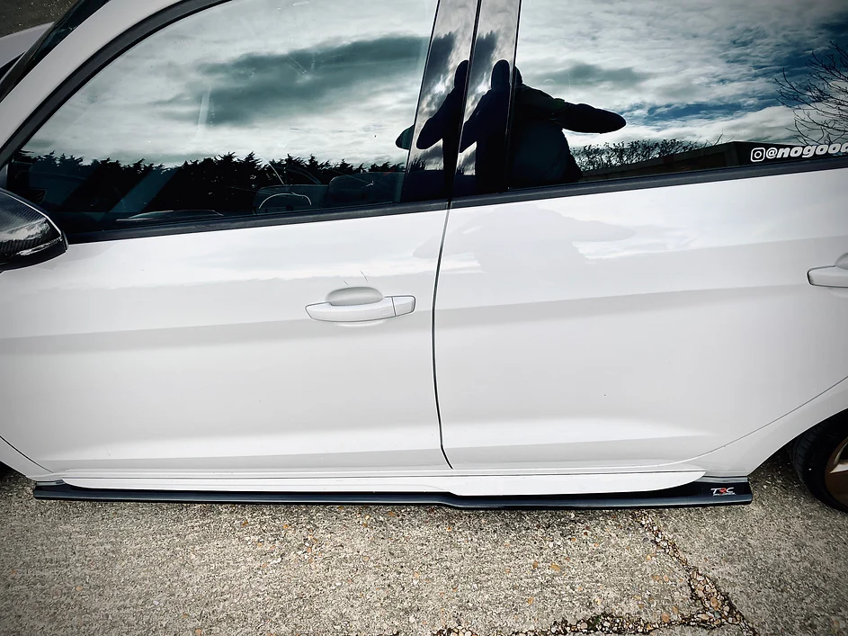 Audi A1 S-Line 8Y - Side Skirt Splitters - Image 2