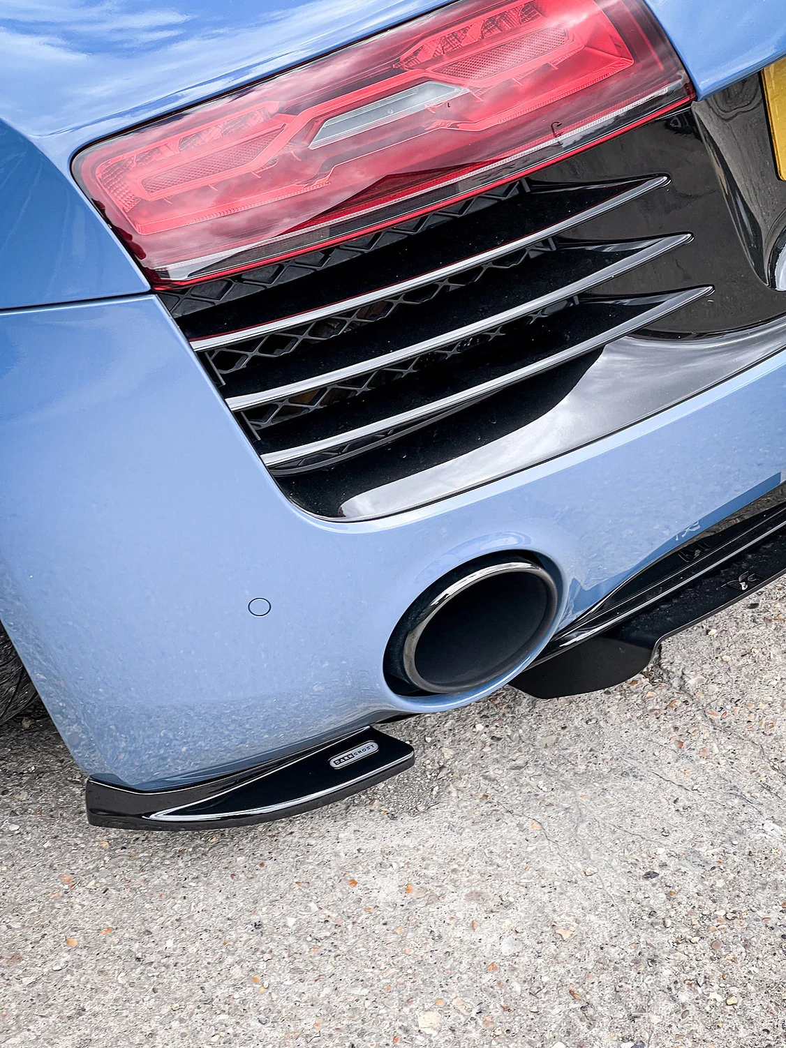 Audi R8 Gen 1 Facelift - Rear Spats - Image 3