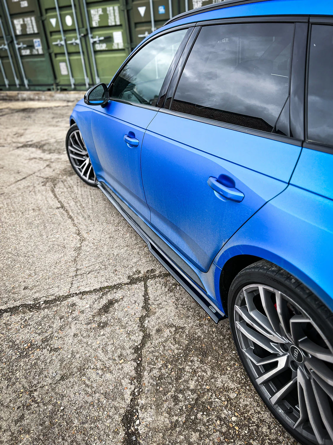 Audi RS4 B9.5 Avant - Side Skirt Splitters - Image 2