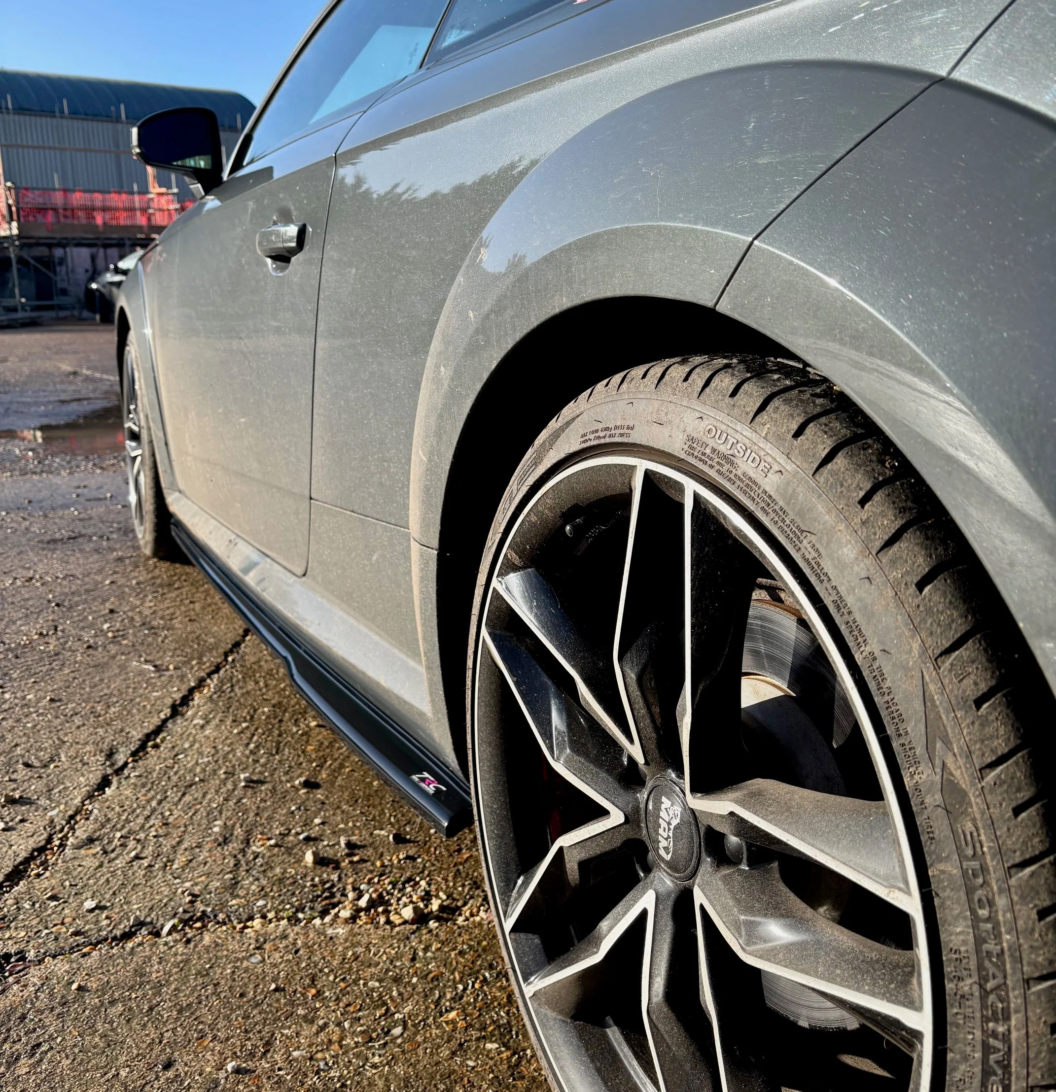 Audi TT MK3 TFSI Pre Facelift - Side Skirt Splitters - Image 8