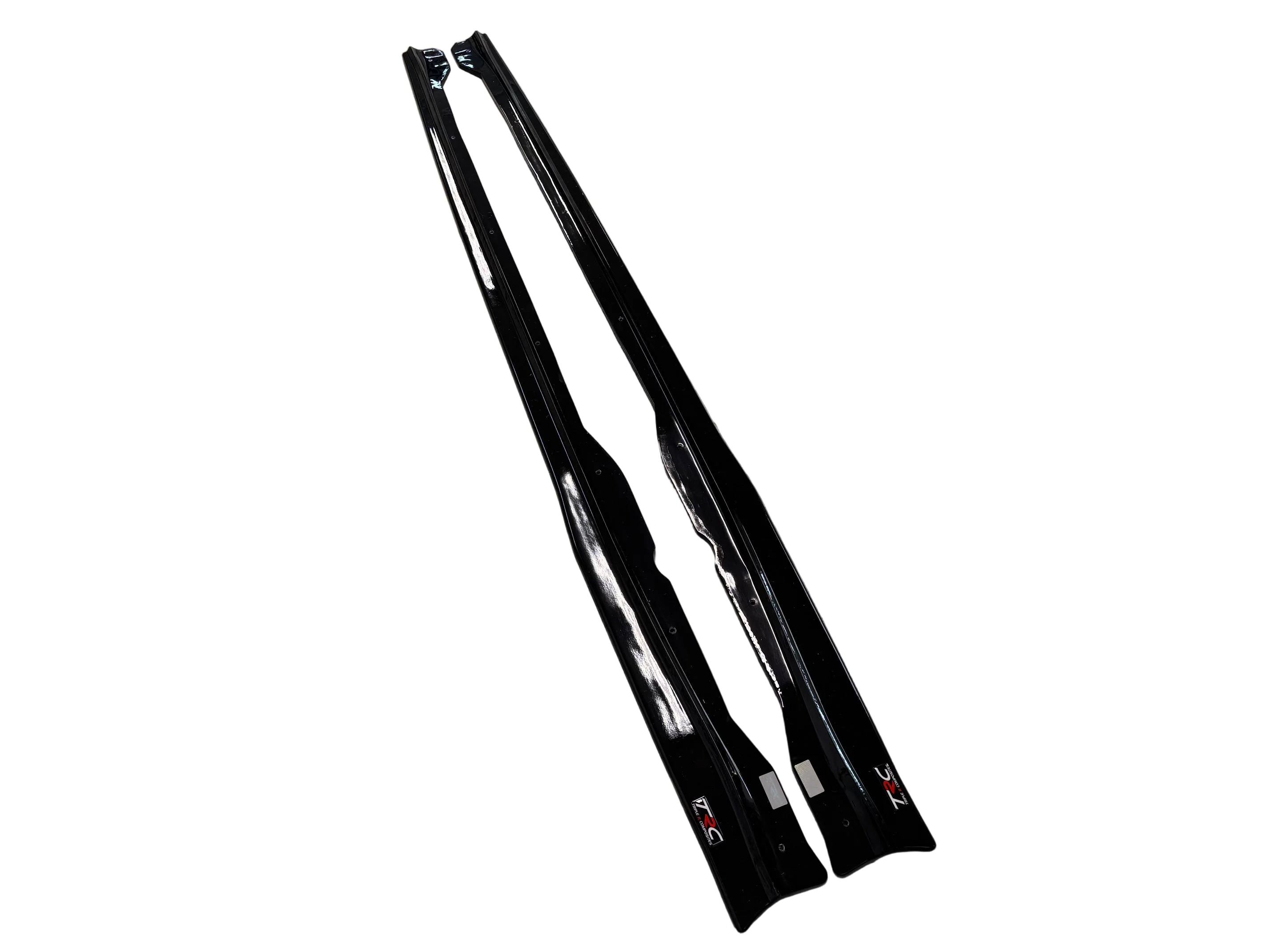 Audi TTRS MK3 Pre-Facelift - Side Skirts Splitters - Image 2