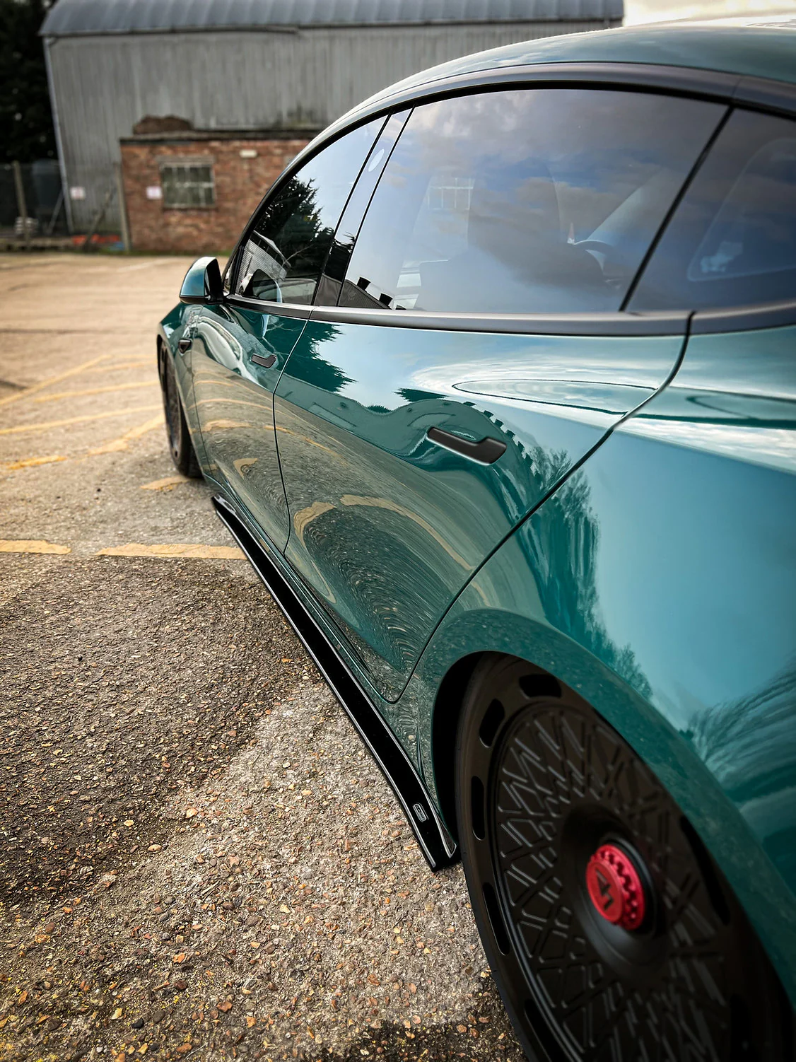 Tesla Model 3 - Side Skirt Splitters - Image 3