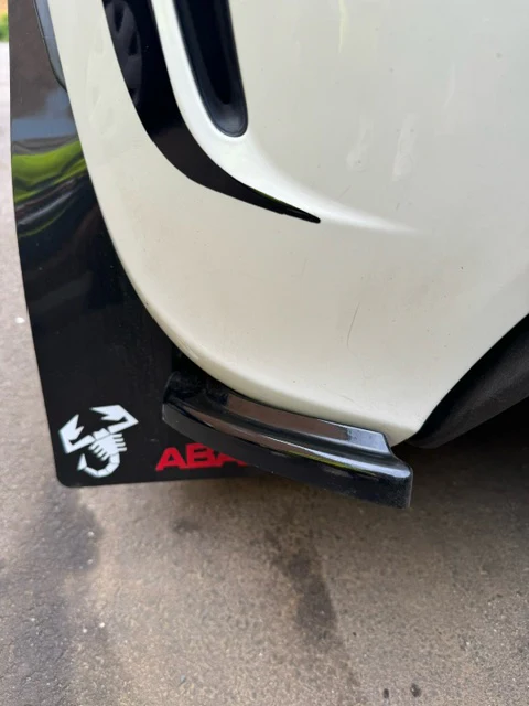 Fiat Abarth 695 Series 3 - Rear Spats - Image 3