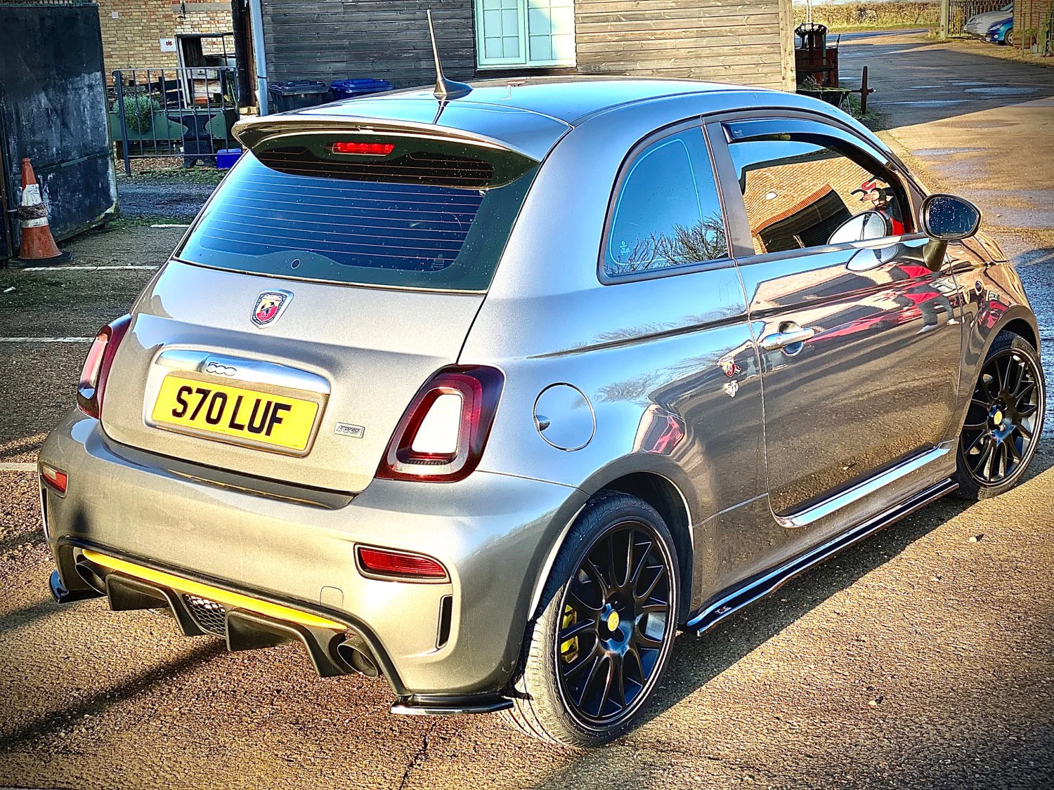 Fiat Abarth 595 Series 4 - Rear Spats - Image 3