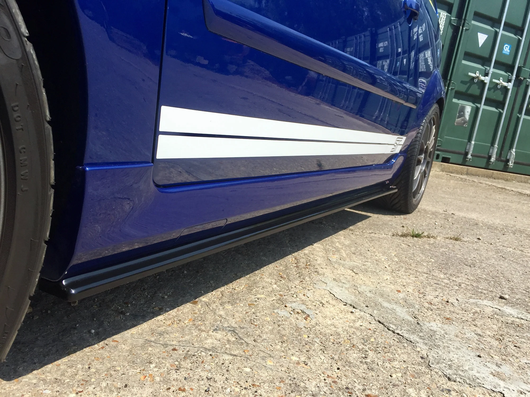 Ford Fiesta MK6 ST150 - Side Skirt Splitters - Image 4