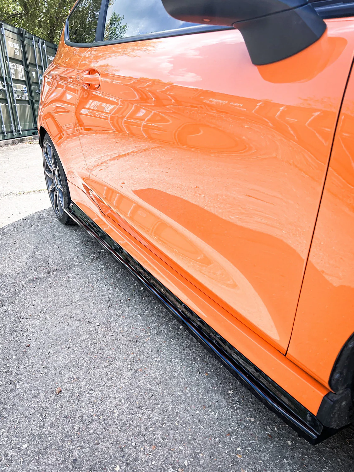 Ford Fiesta MK8.5 ST - V2 Side Skirt Splitters - Image 3