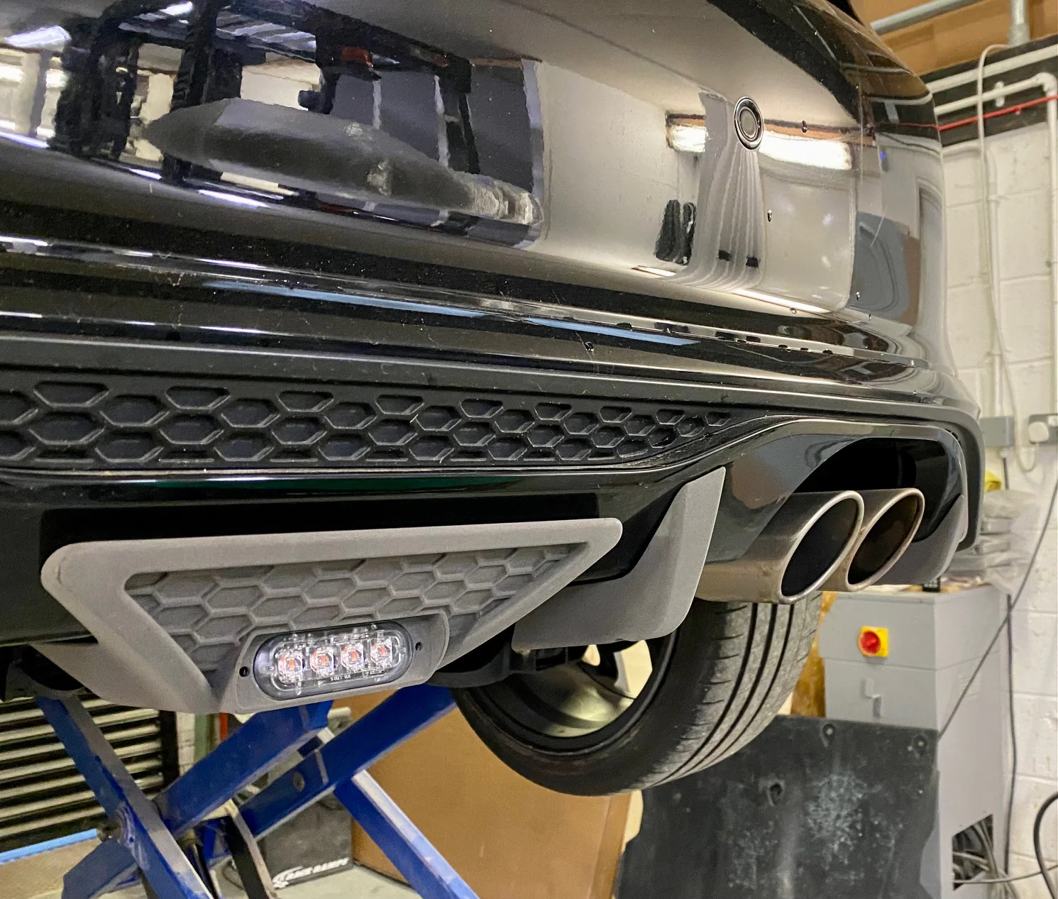 Ford Fiesta MK8 ST - Diffuser Fins & Rain Light - Image 4
