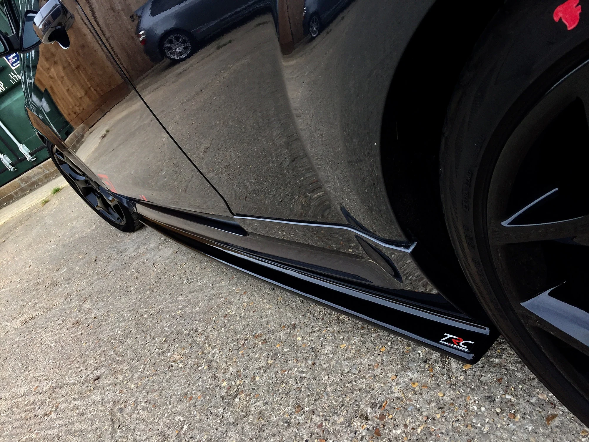 Ford Focus MK2 ST225 - Side Skirt Splitters - Image 4