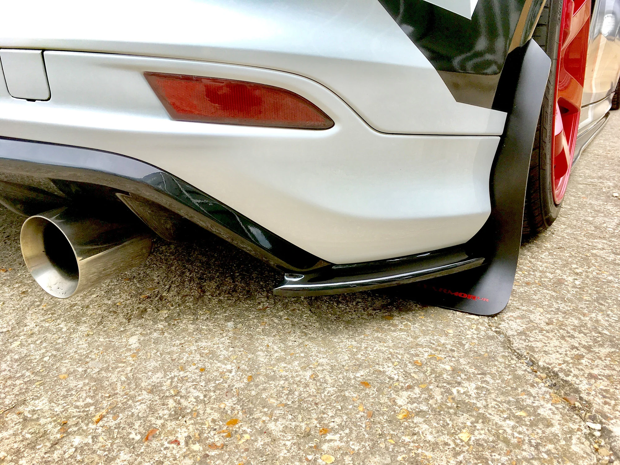Ford Focus MK3 Zetec S - Rear Spats - Image 2