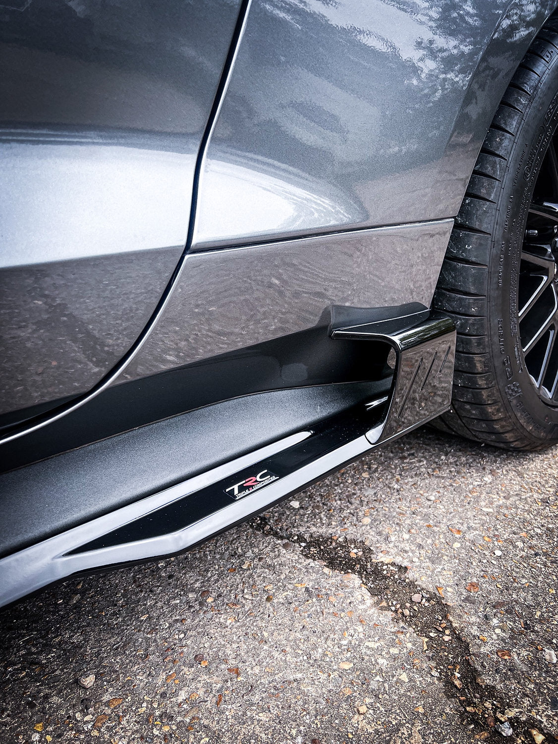 Ford Mustang 5.0L GT Facelift - Side Skirt Splitters - Image 2