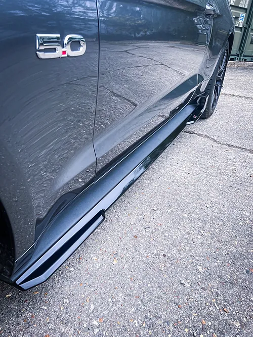 Ford Mustang 5.0L GT Facelift - Side Skirt Splitters - Image 4