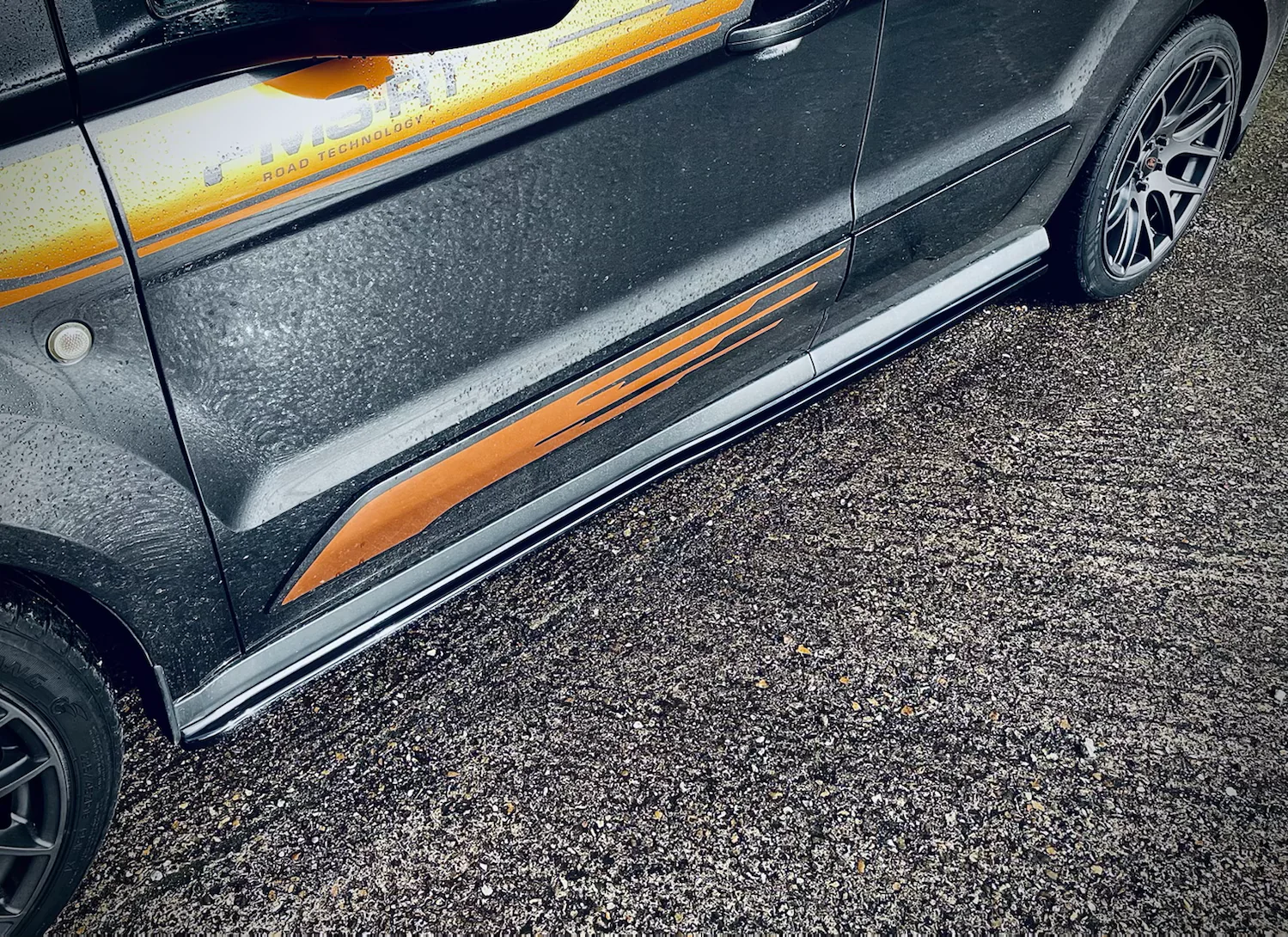 Ford Transit Connect MK2 Pre Facelift Short Wheelbase - Side Skirt Splitters - Image 3