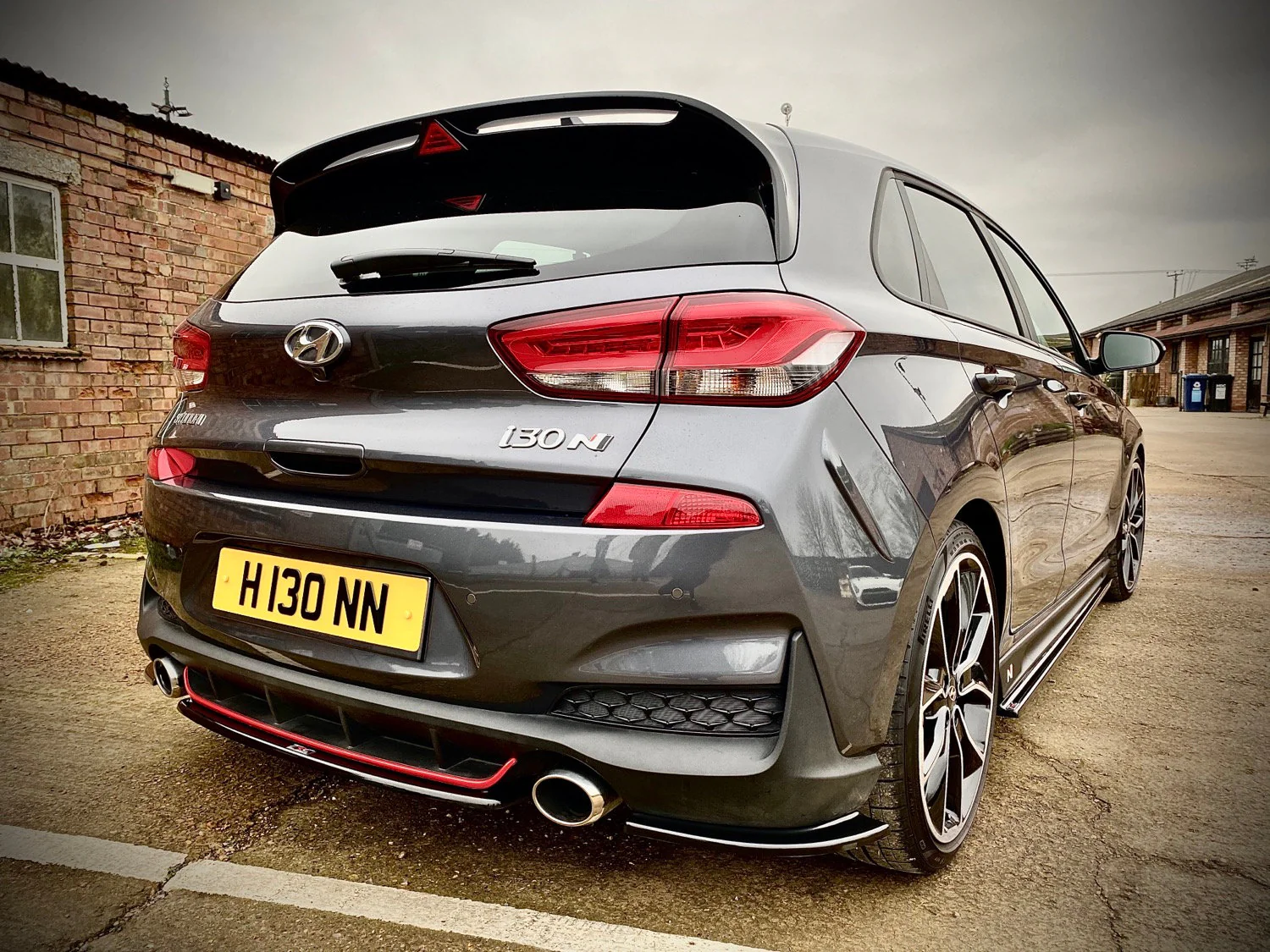 Hyundai i30N Hatchback Pre Facelift - Side Skirt Splitters - Image 2
