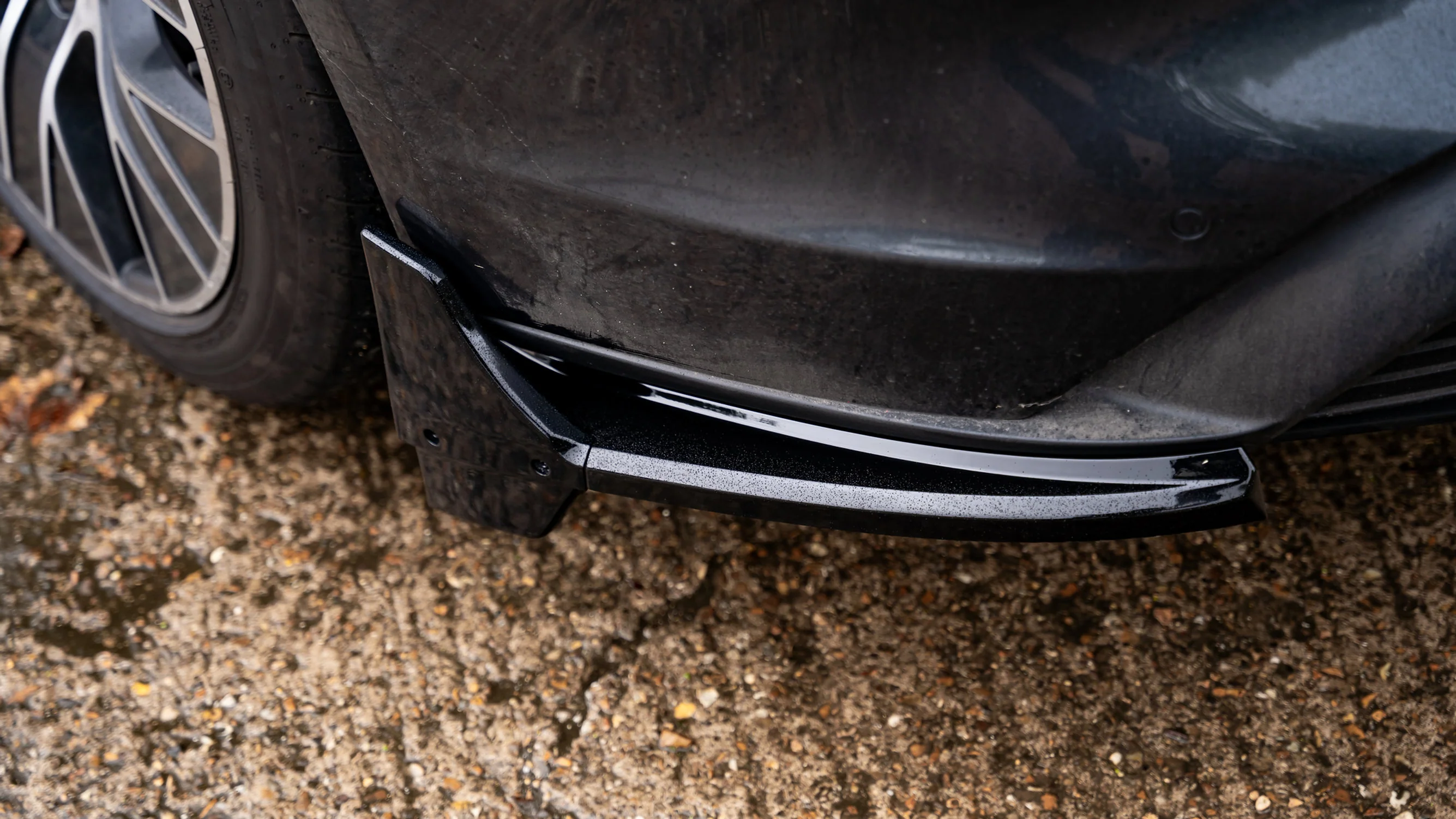 Porsche Taycan Pre Facelift - Low Line Kit - Image 5