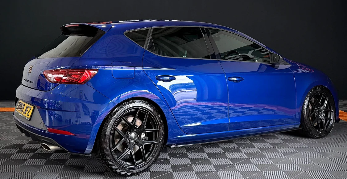 Seat Leon MK3.5 Cupra 3 Door - Rear Spats - Image 6