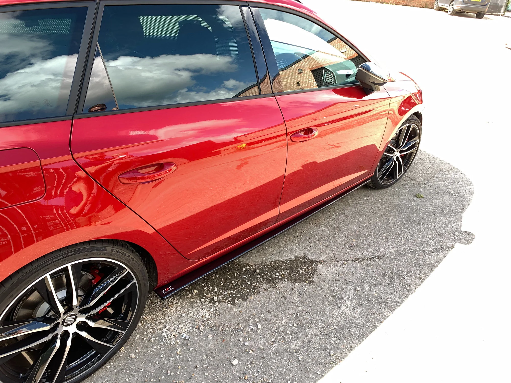 Seat Leon MK3 FR 5 Door - Side Skirt Splitters - Image 3