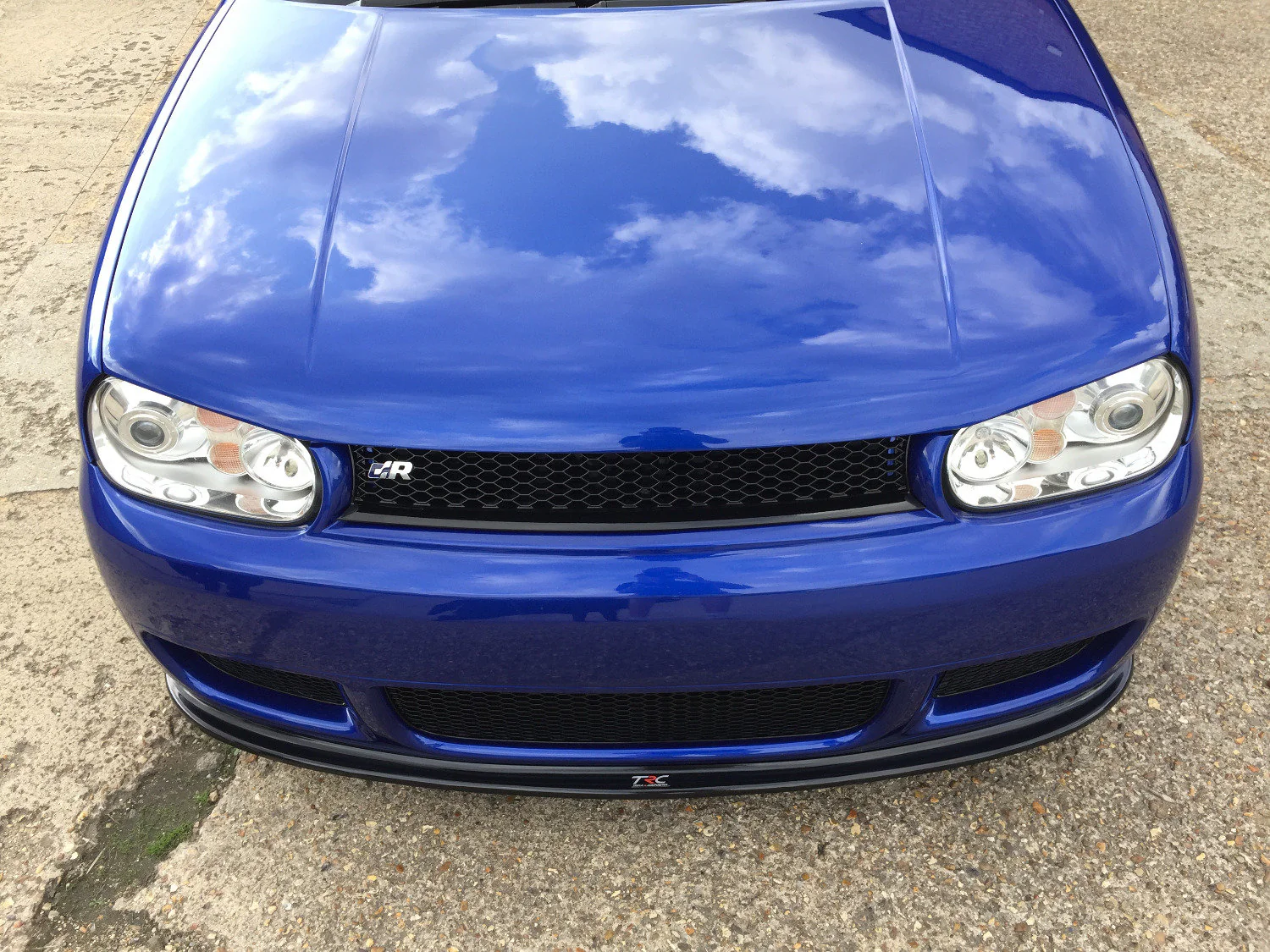 Volkswagen Golf MK4 R32 - Front Splitter - Image 3
