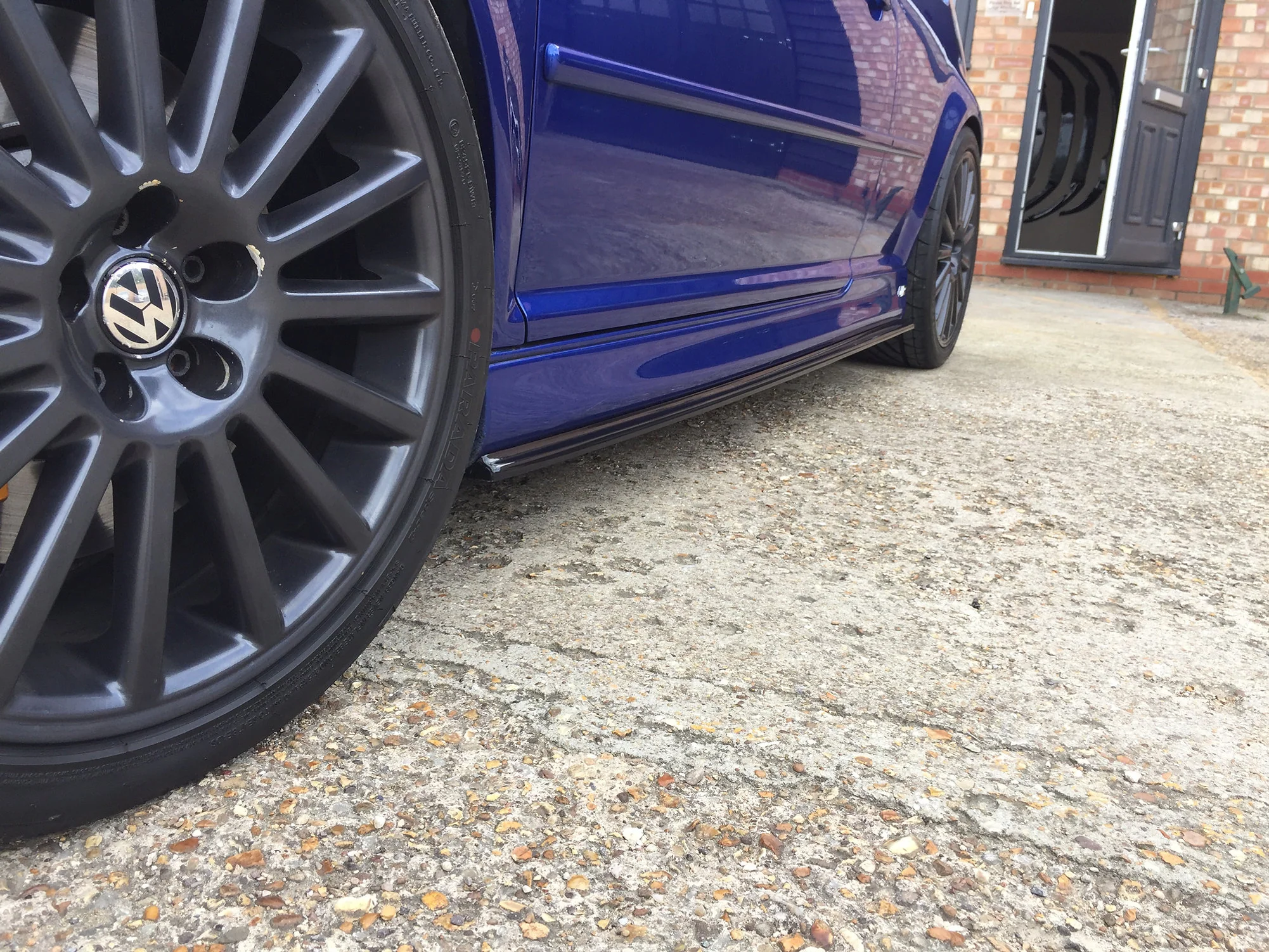Volkswagen Golf MK4 R32 - Side Skirt Splitters - Image 2
